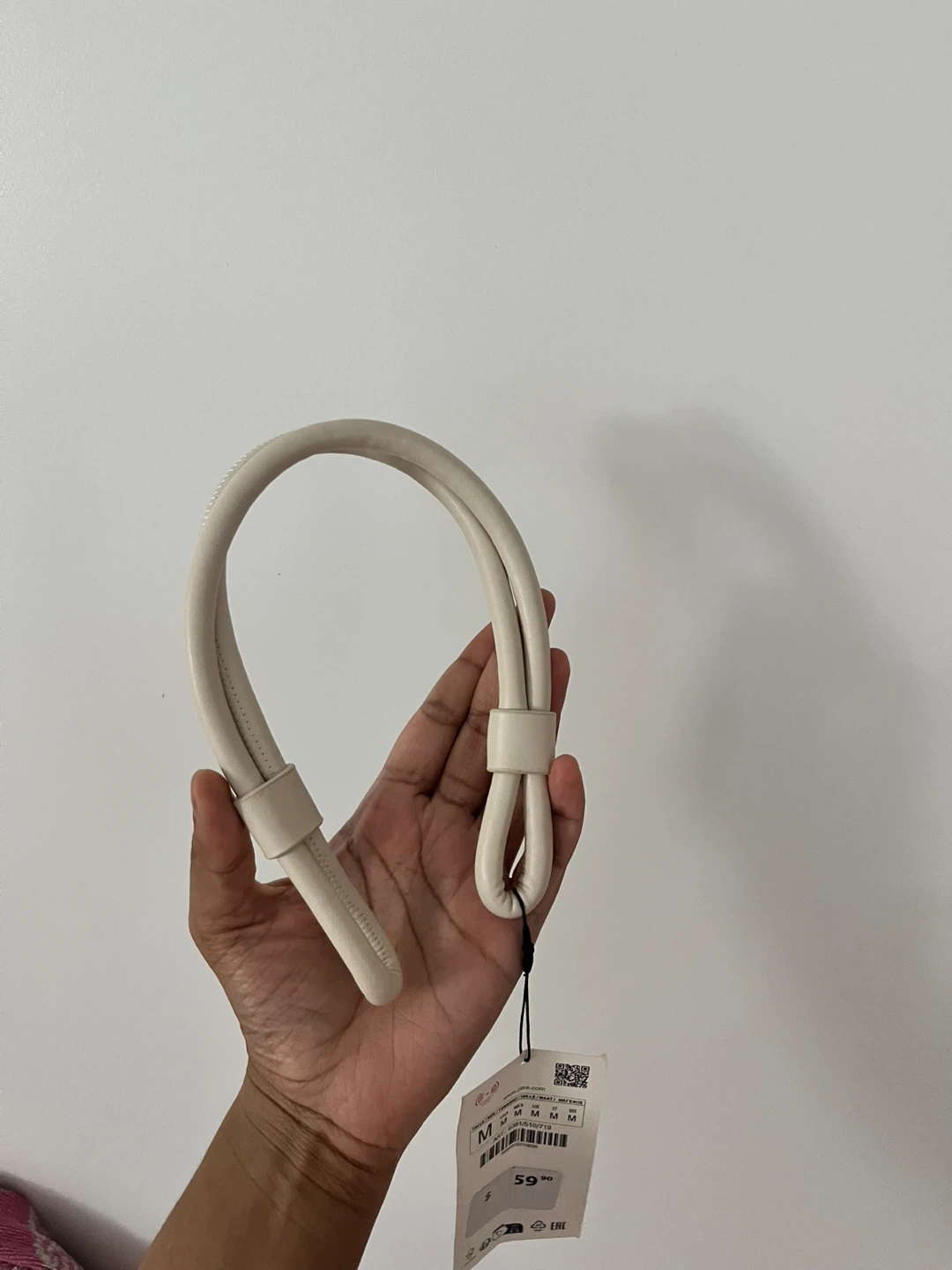 Zara White Faux Leather Saddle Bag - photo 4