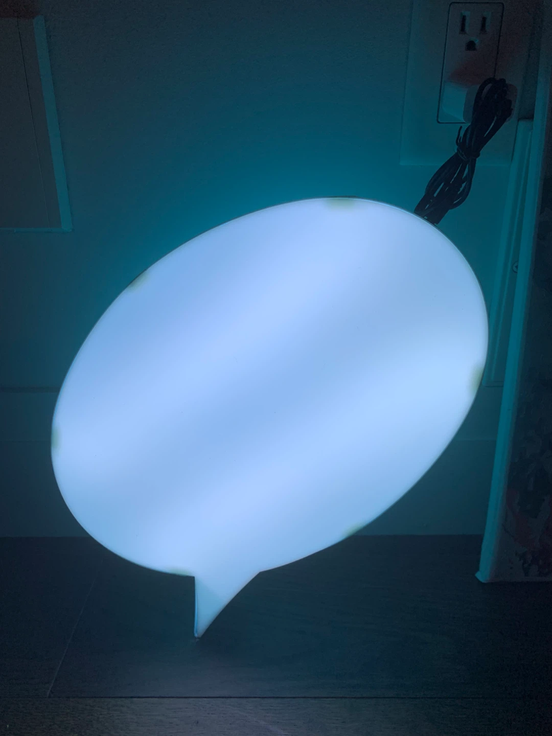 Light-up Speech Bubble Dry Erase Board
