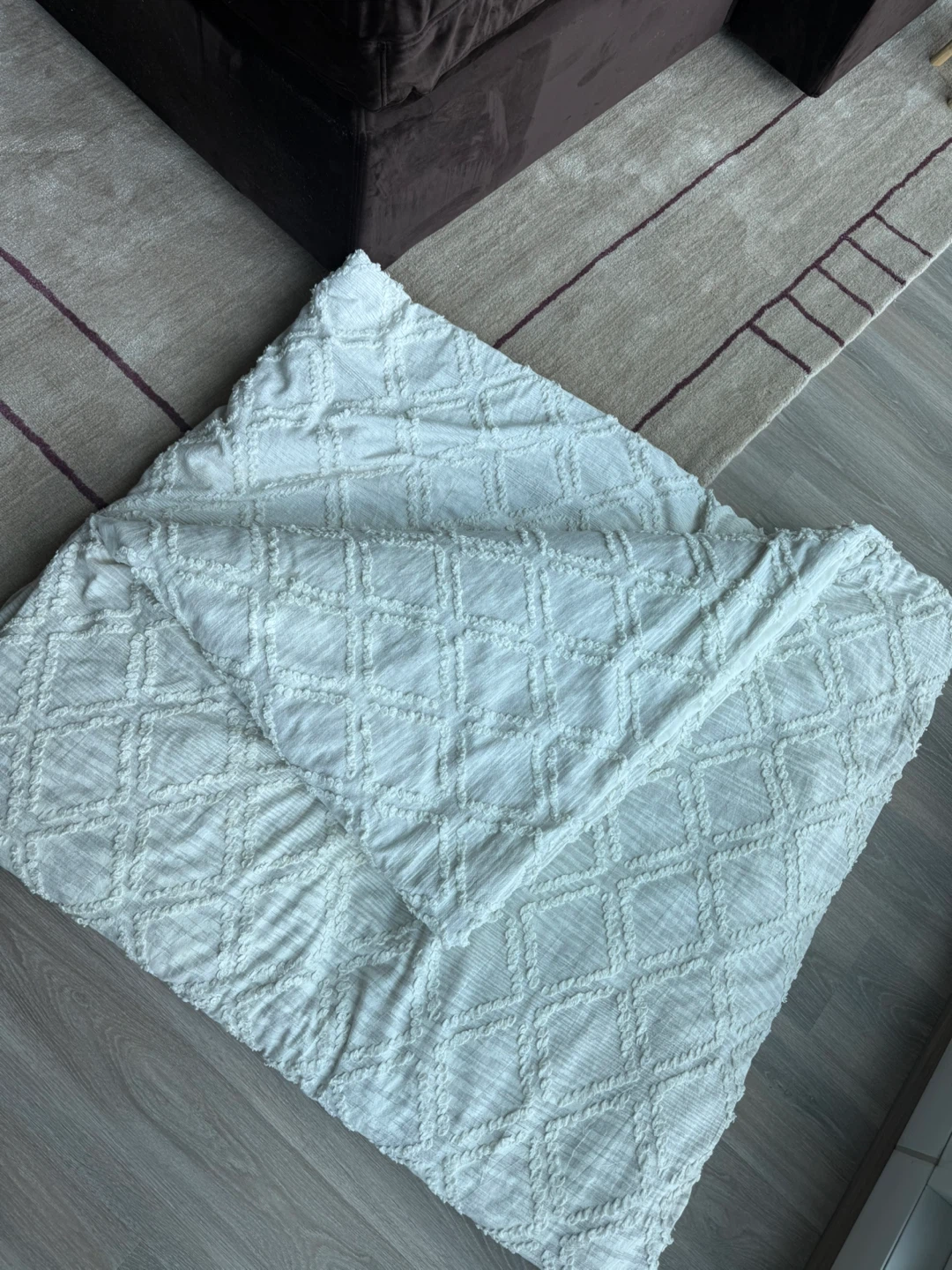 White Textured comforter - photo 2
