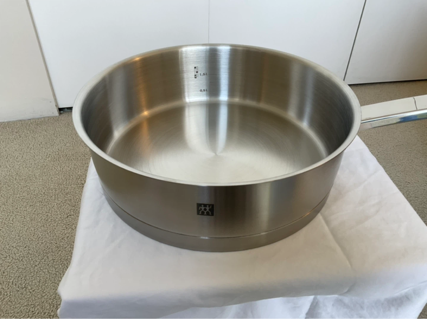 New 10” Zwilling J. A. Henckels 18/10 Stainless Steel Sauté Pan - photo 2