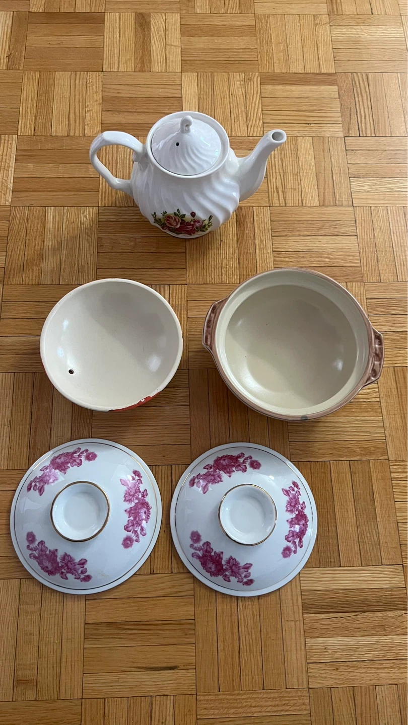 White Teapot and bowl set with Floral Design - photo 2