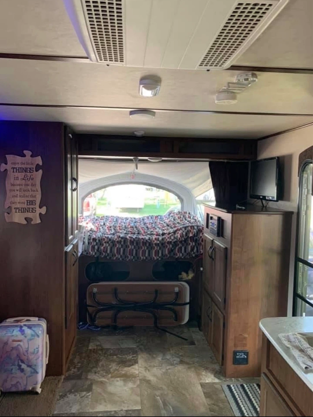 Jay Feather Ultra Lite Travel Trailer - photo 4