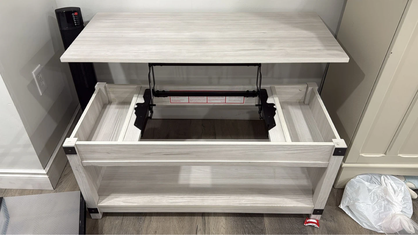 Bayflynn Rectangular Lift Top Coffee Table - photo 2