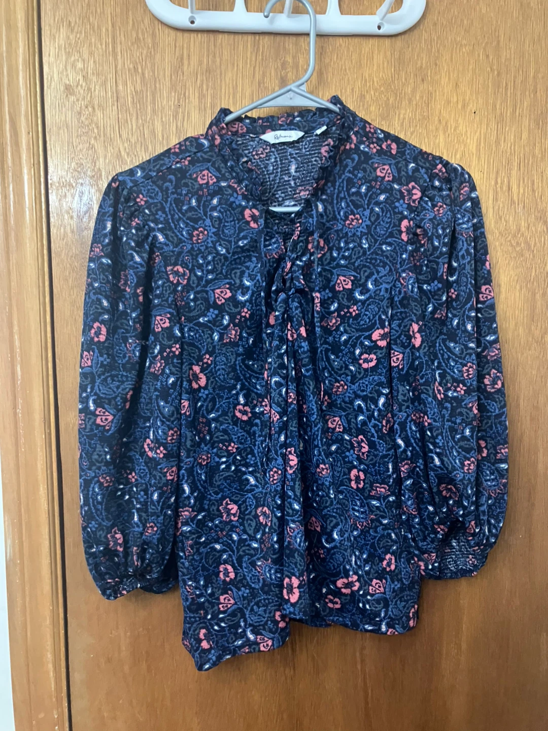 Reitmans Blue Floral Print Blouse — Size M