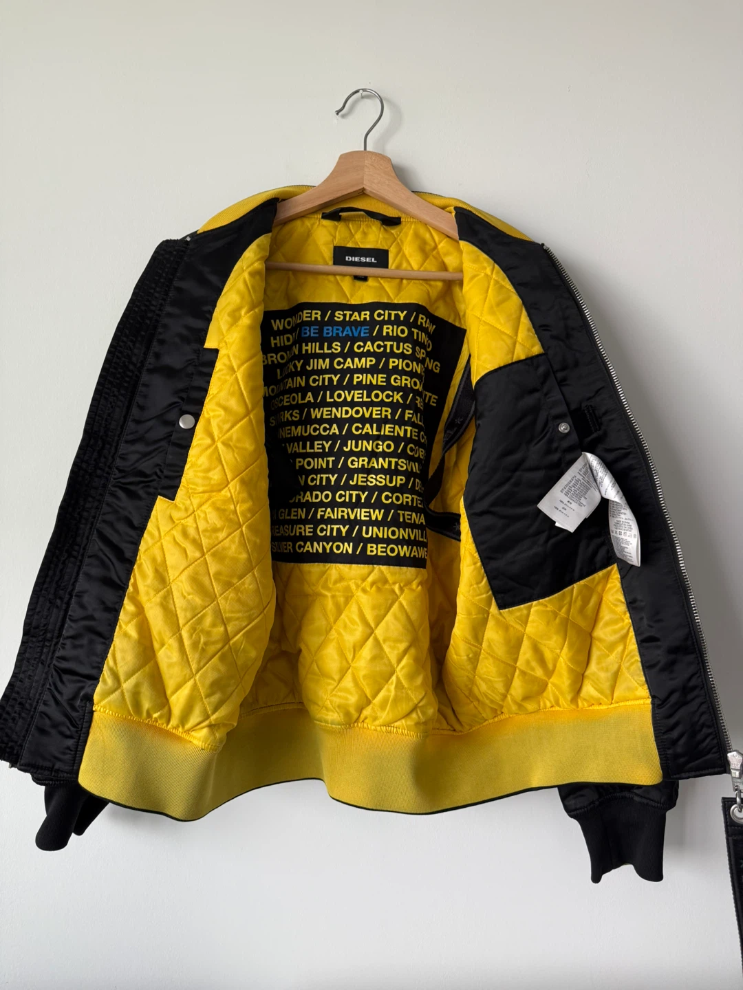 Diesel Bomber Jacket Black with Yellow Quilted Lining - photo 3