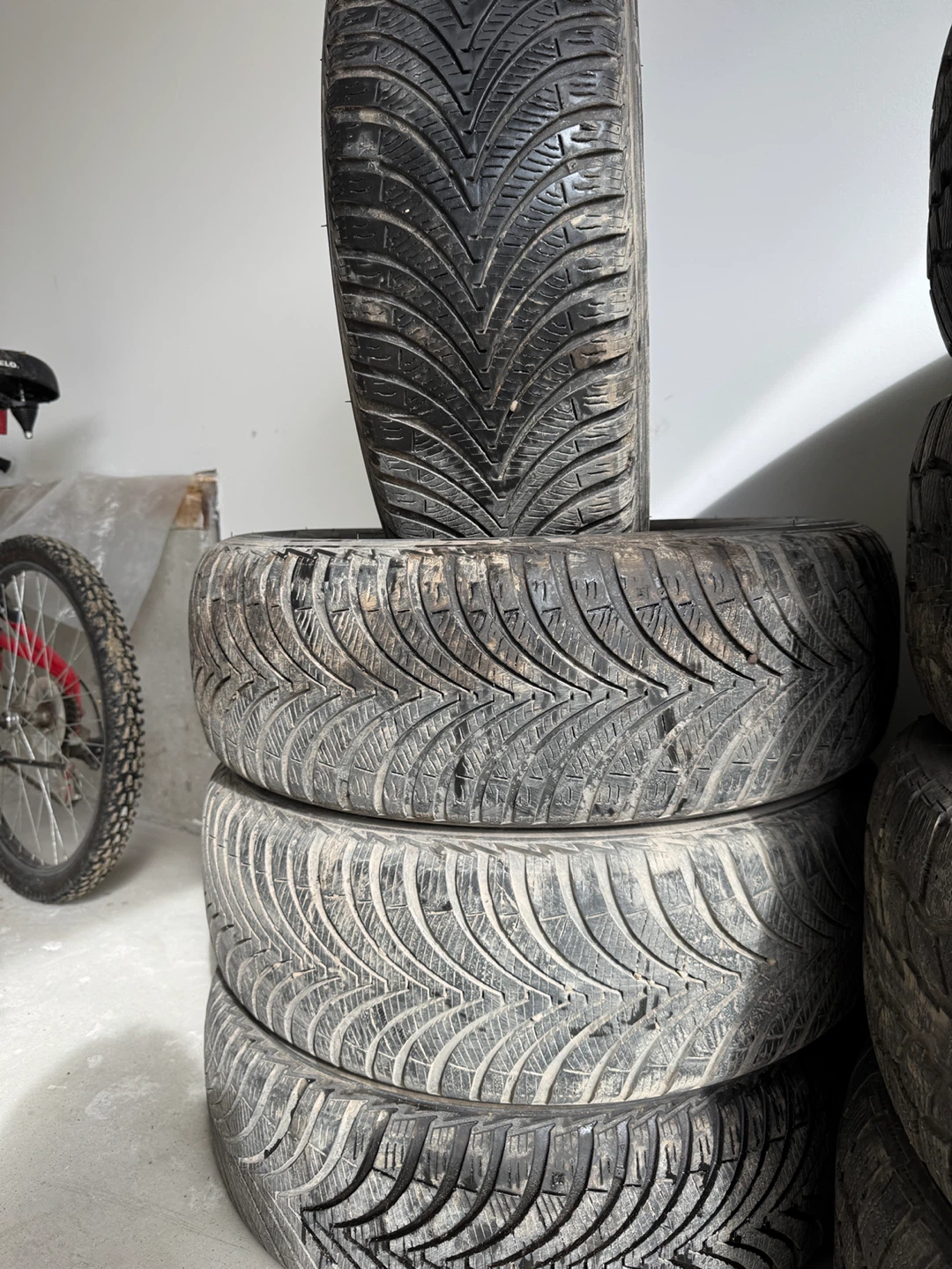 205/60 R16 all season tires - photo 3