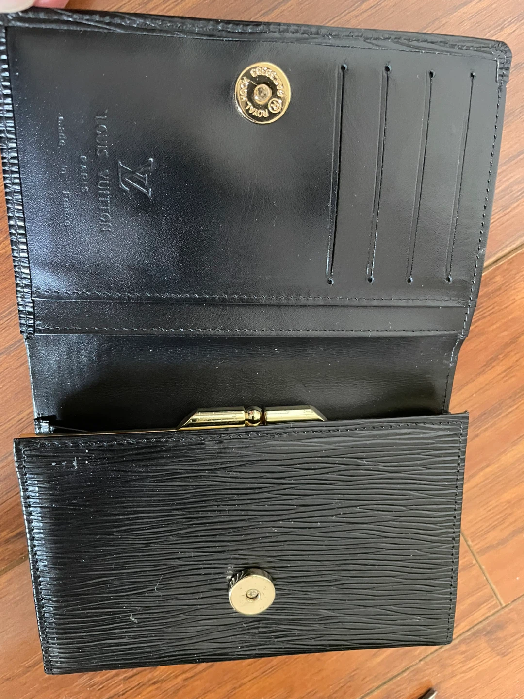Louis Vuitton Black Epi Leather Wallet - photo 2