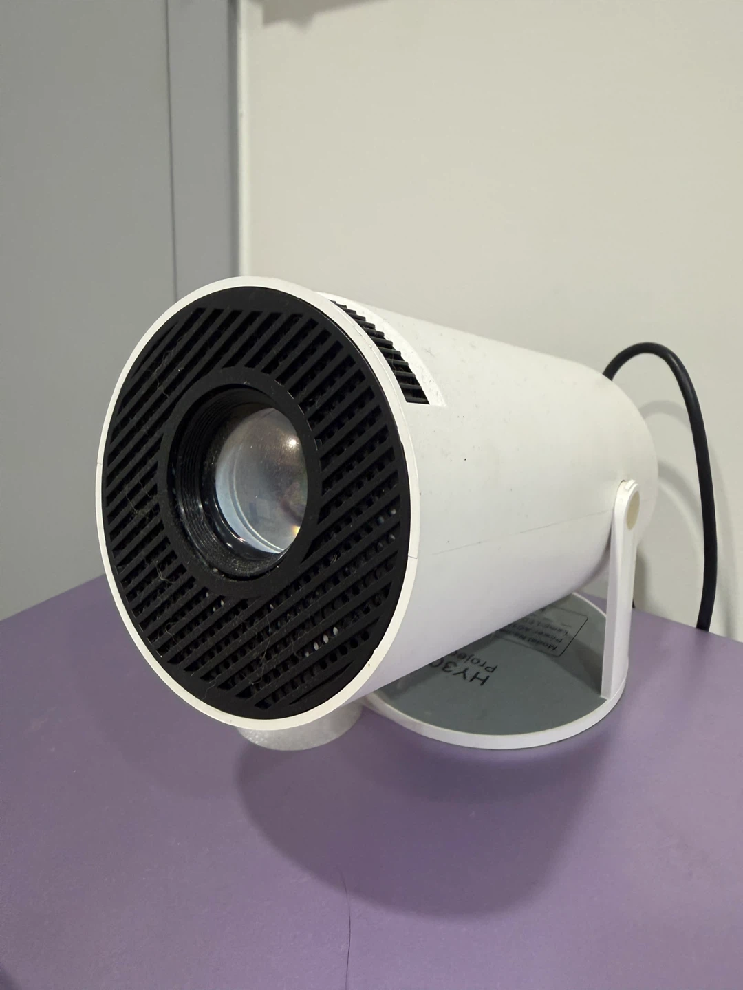 Portable Mini Projector with Screen