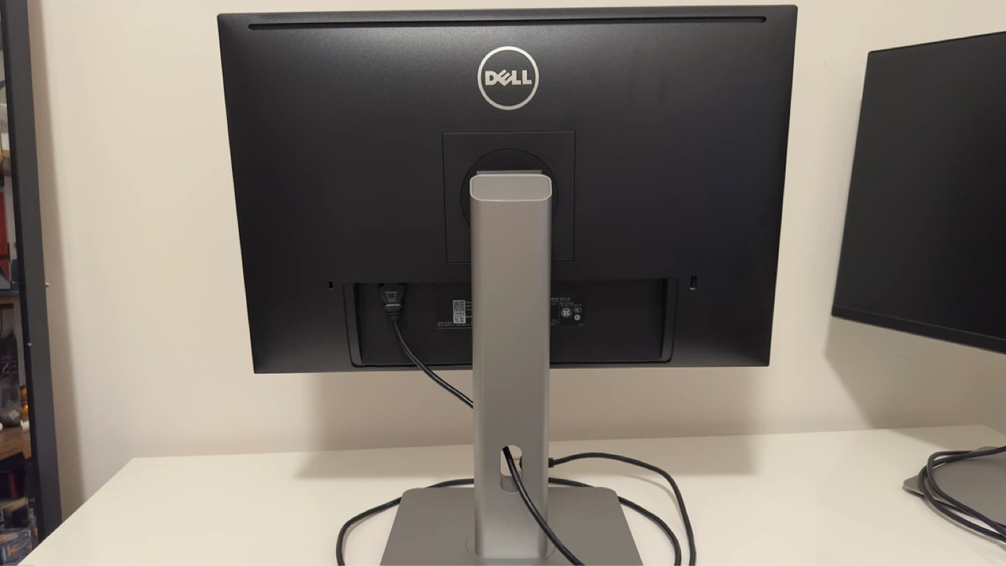 Dell U2415 LCD Monitor - 1 of 2 - photo 4