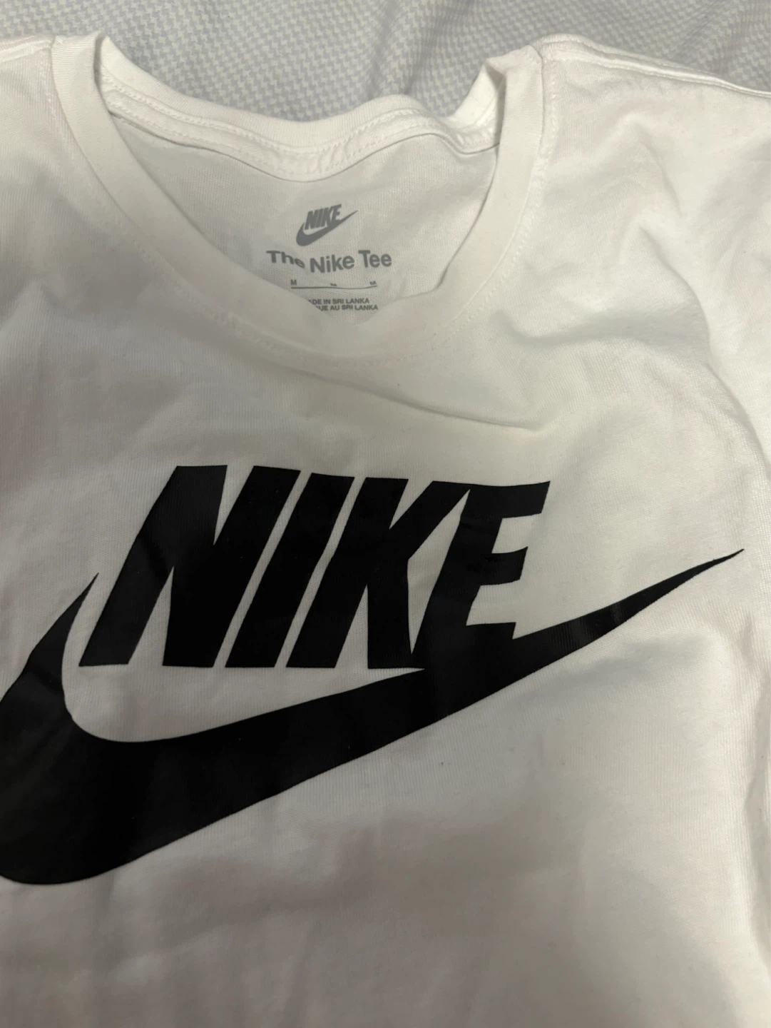 Nike Women's White Medium Logo Tee - photo 2