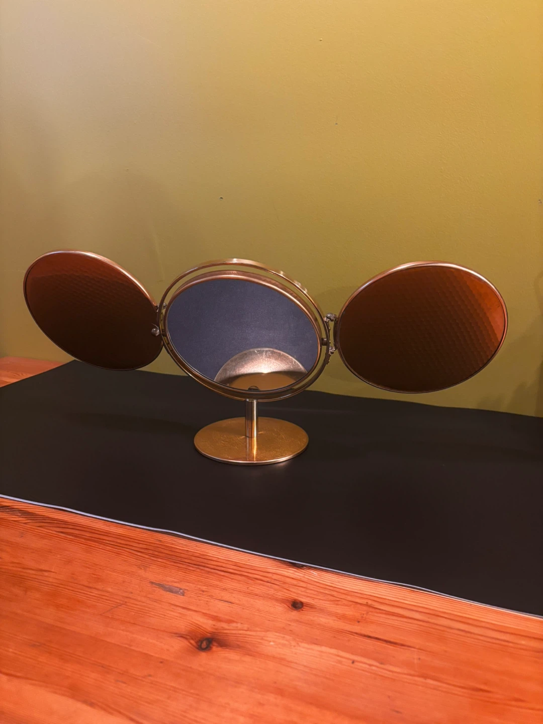 Vintage Tri-Fold Vanity Mirror - photo 5