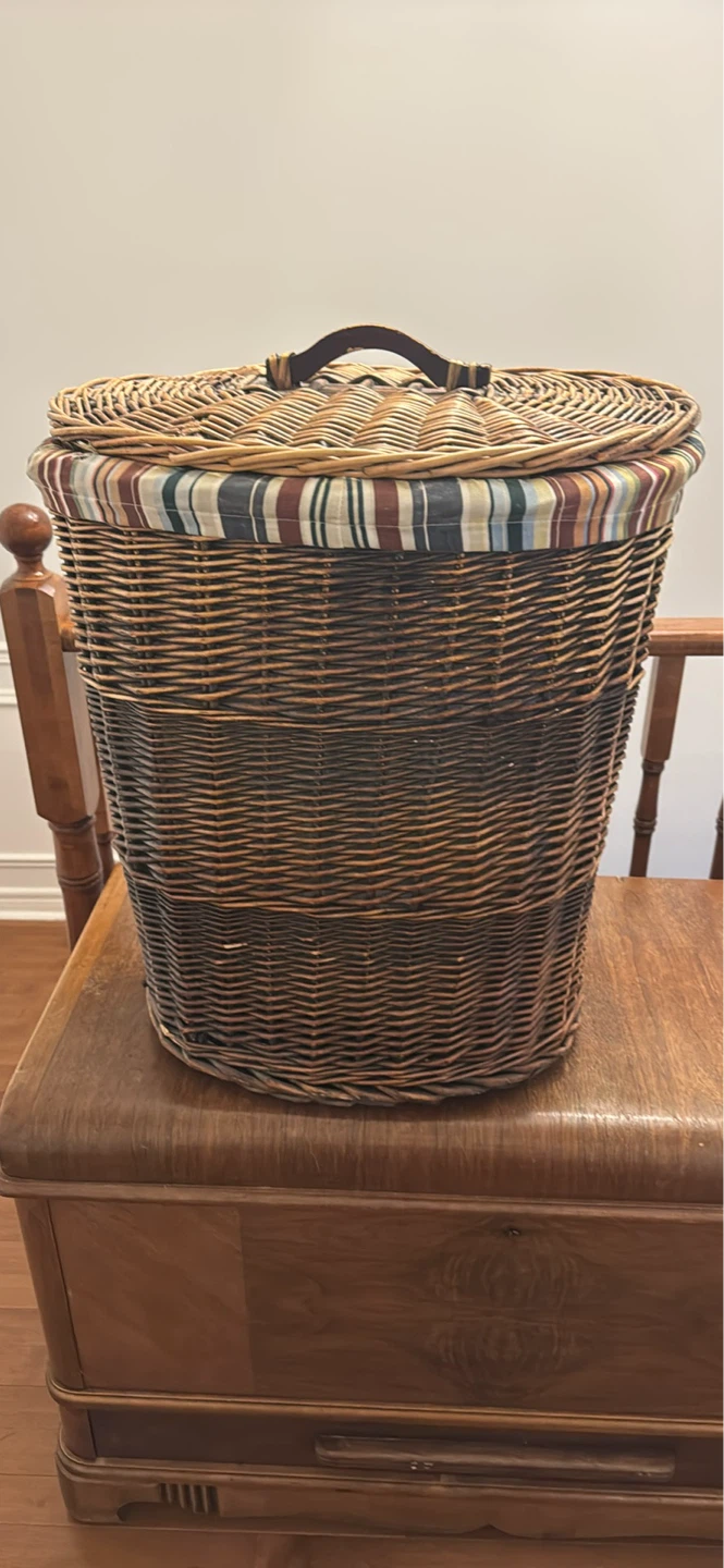 Wicker Laundry Hamper with Striped Liner - photo 3