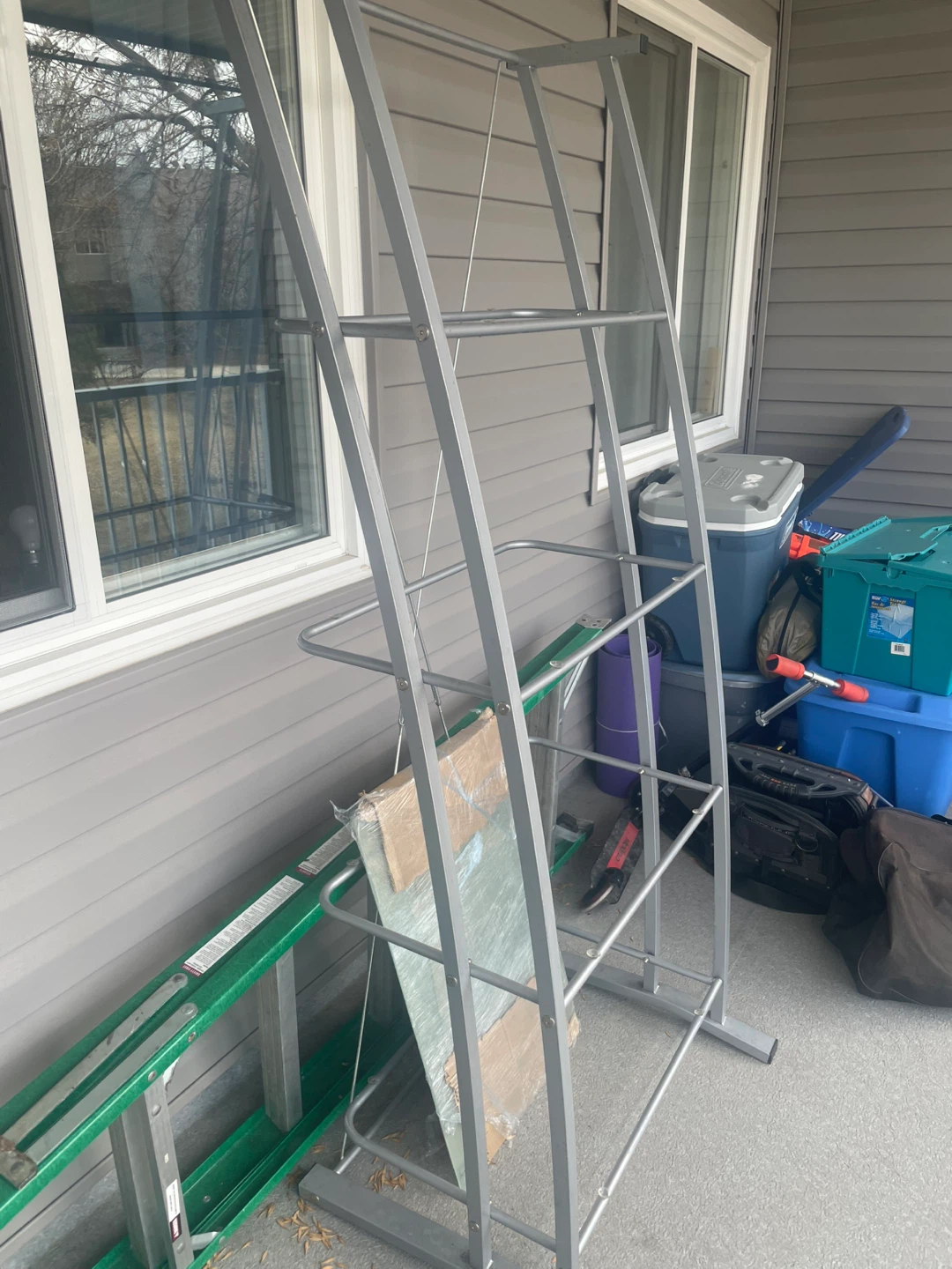 Silver Metal Shelf Unit/Rack