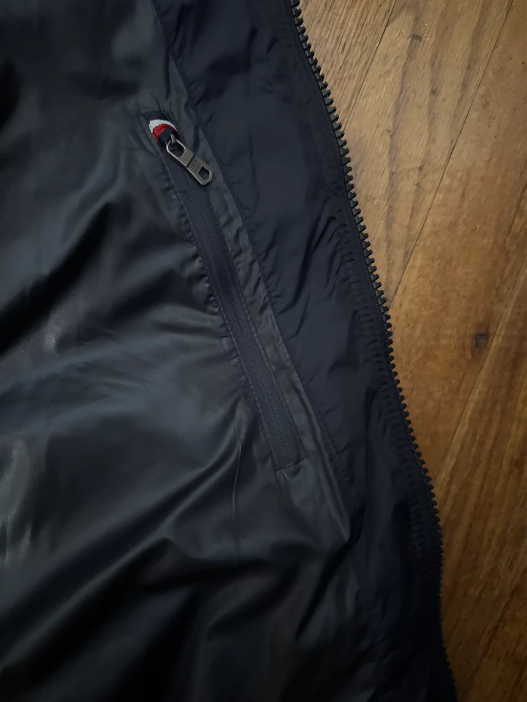 Size Large Tommy Hilfiger Puffer Jacket - photo 3