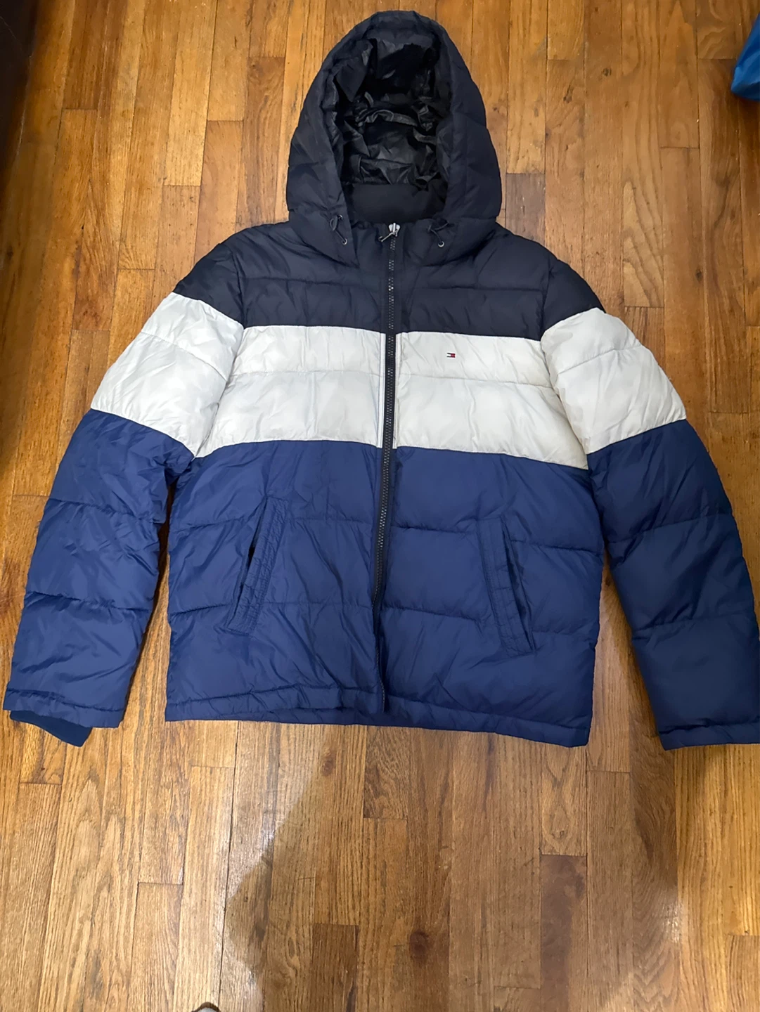 Size Large Tommy Hilfiger Puffer Jacket