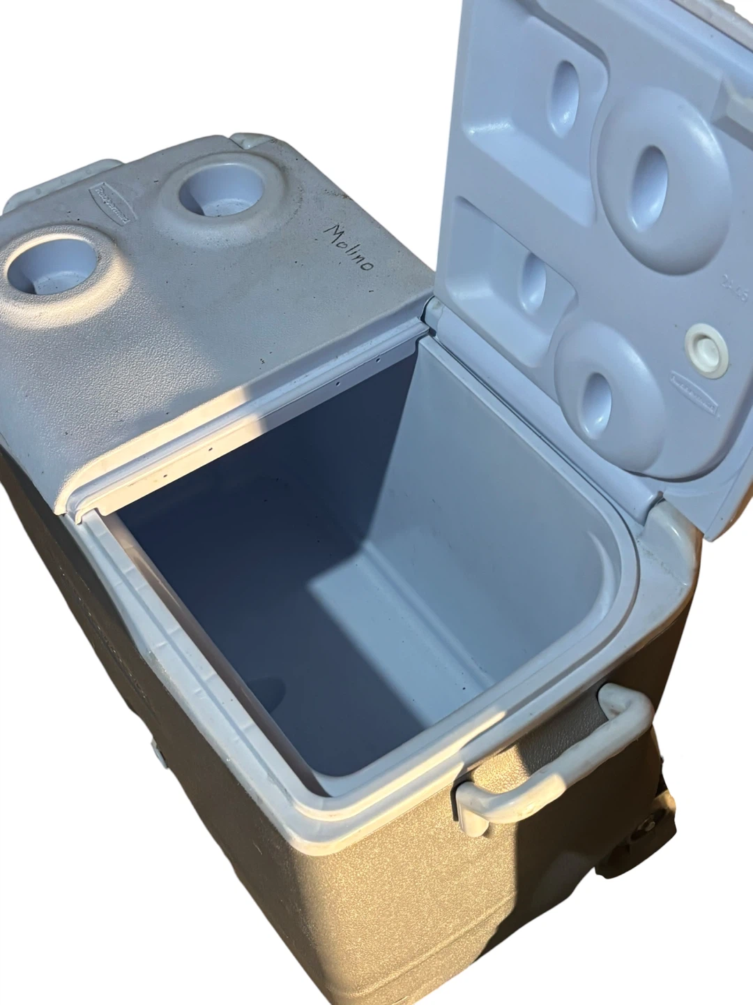 Rubbermaid Cooler