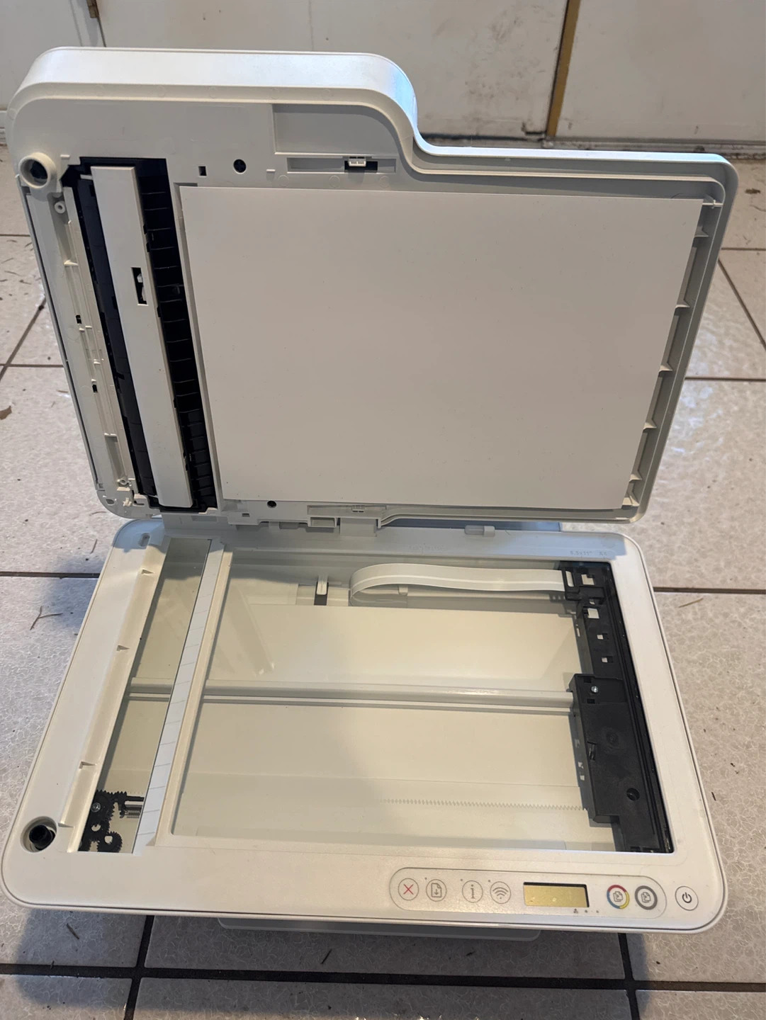 HP DeskJet 2700 All-in-One Printer - photo 2
