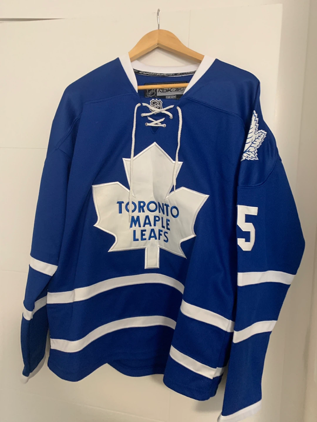 Reebok Toronto Maple Leafs Bernier #45 Hockey Jersey Size 48