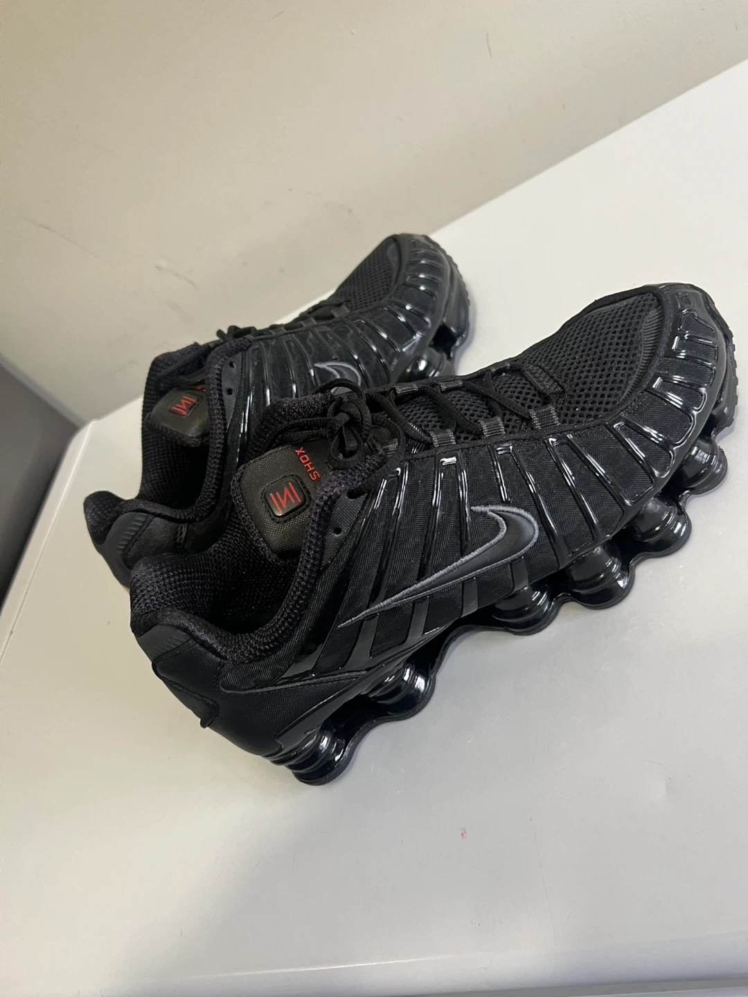 Nike Shox TL Black Red Men's Running Shoes Size 9 - photo 2