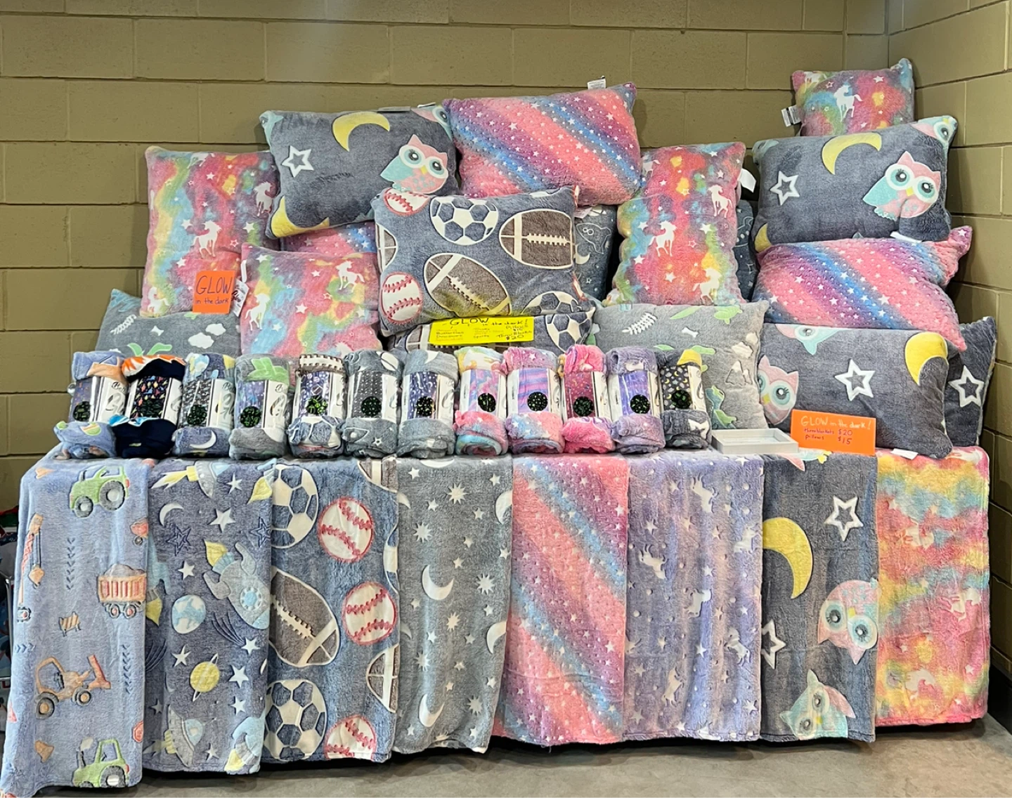 NEW Glow in the Dark Queen Size Pillows - $15 each - photo 3