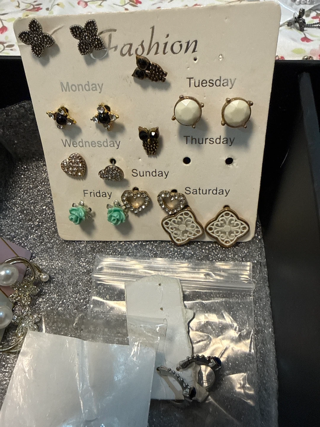 Assorted Fashion Earrings Set - photo 3