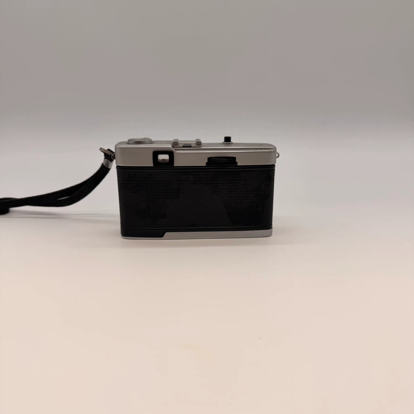 Olympus Trip 35 Film Camera Zuiko 40mm f2.8 Vintage Japan - photo 3
