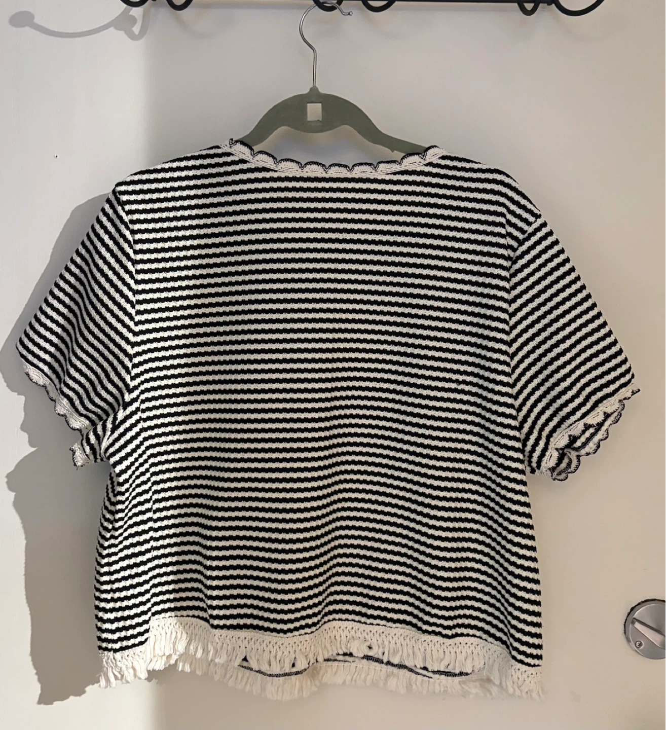Striped Cropped Top with Crochet Trim - photo 2