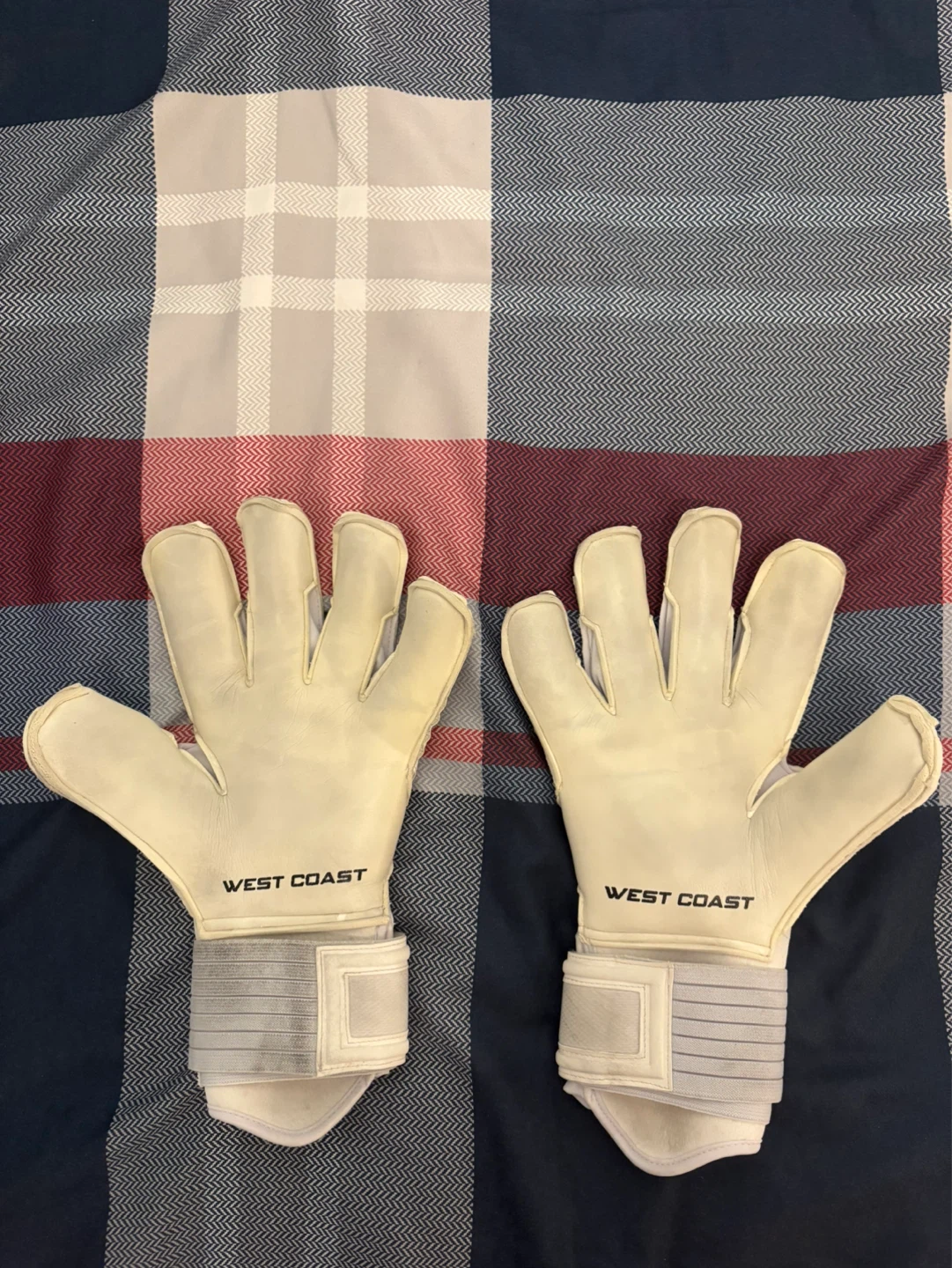 Goalkeeper Gloves - photo 2