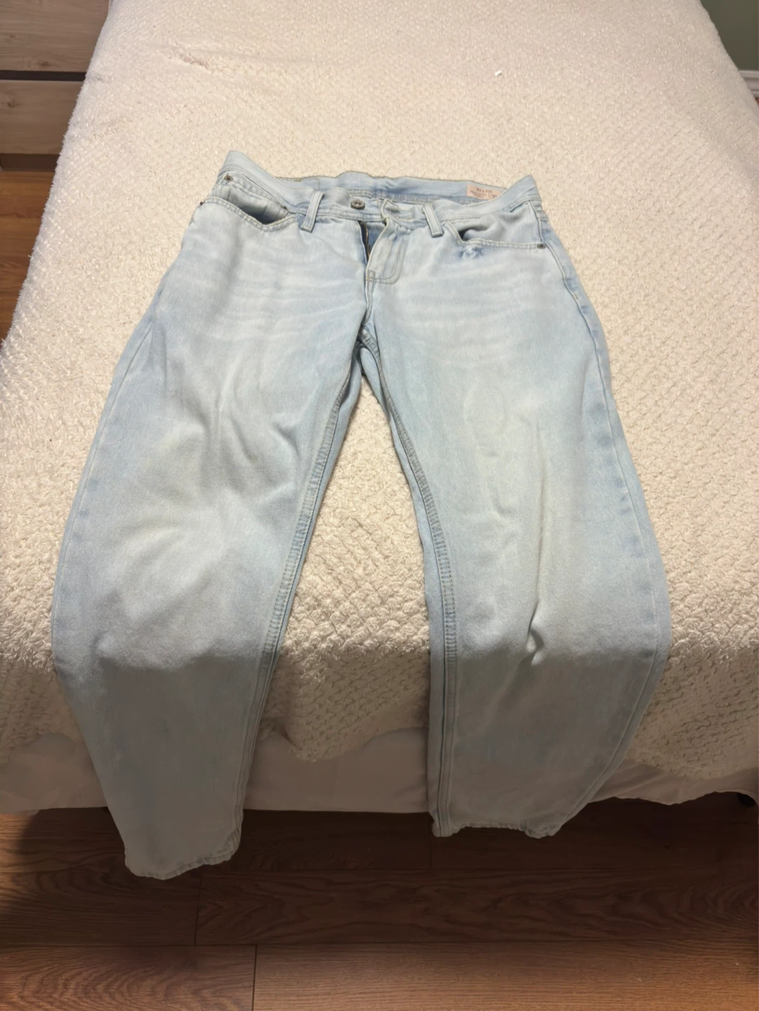 Light Wash Baggy Jeans