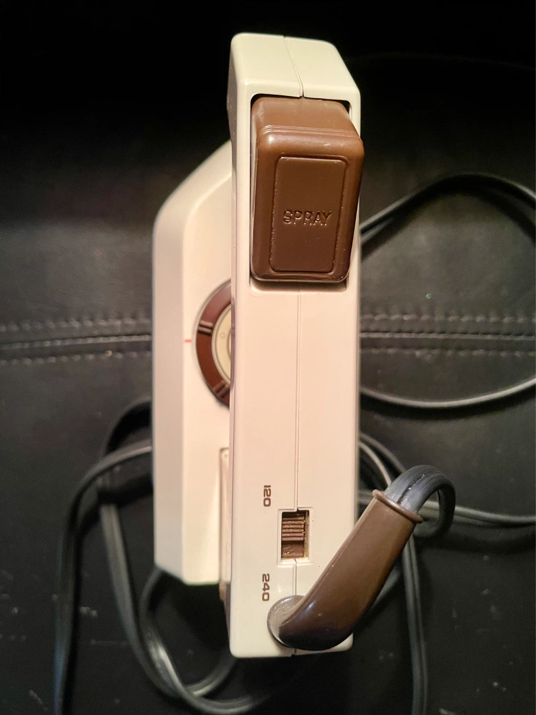 Philips Dual Voltage Folding Travel Iron - photo 3