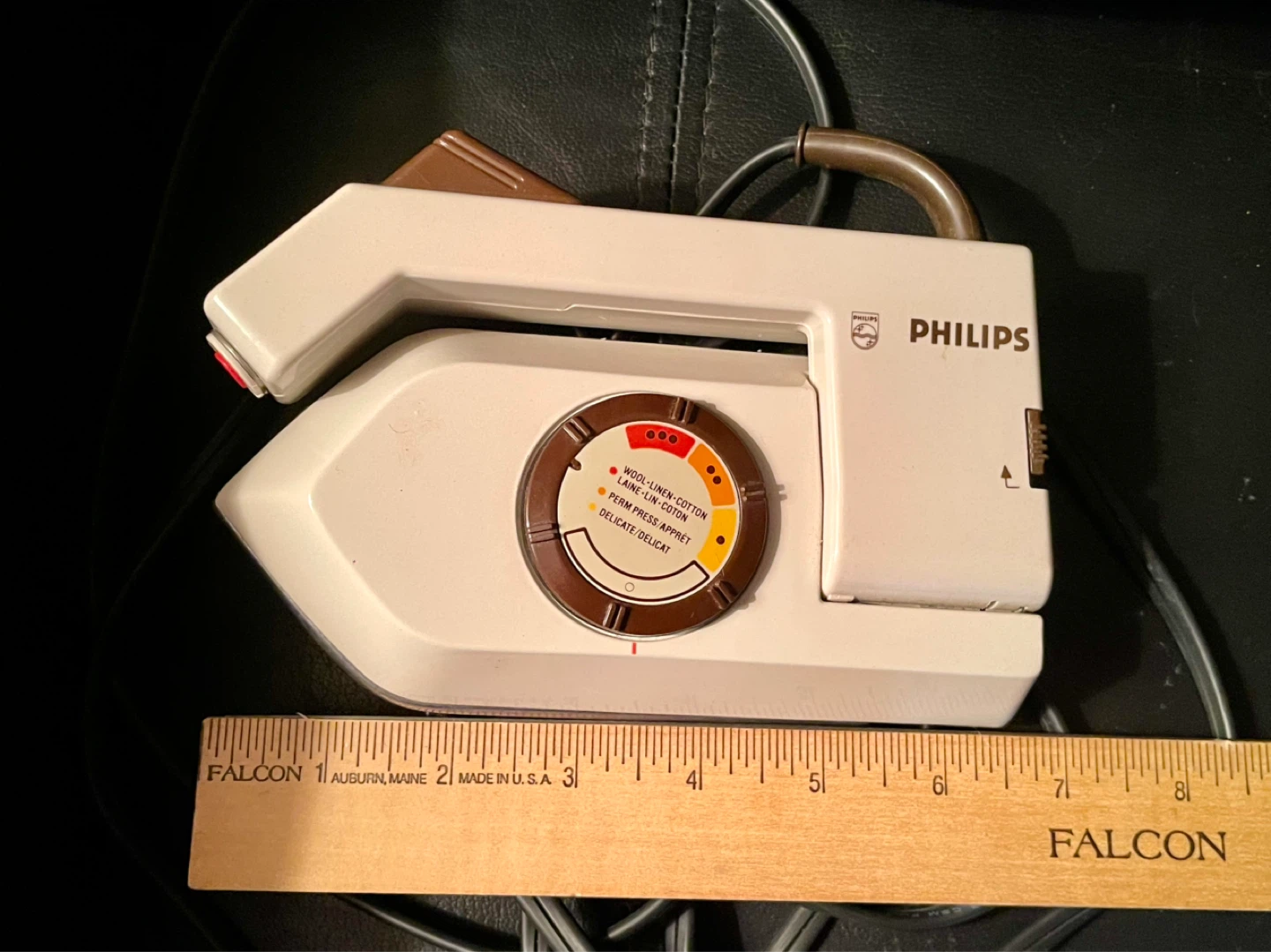 Philips Dual Voltage Folding Travel Iron