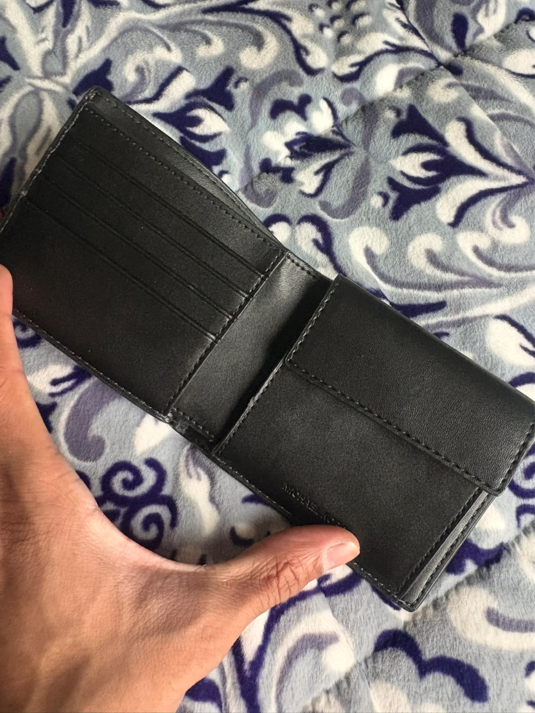 Michael Kors Bi-fold Wallet - photo 2