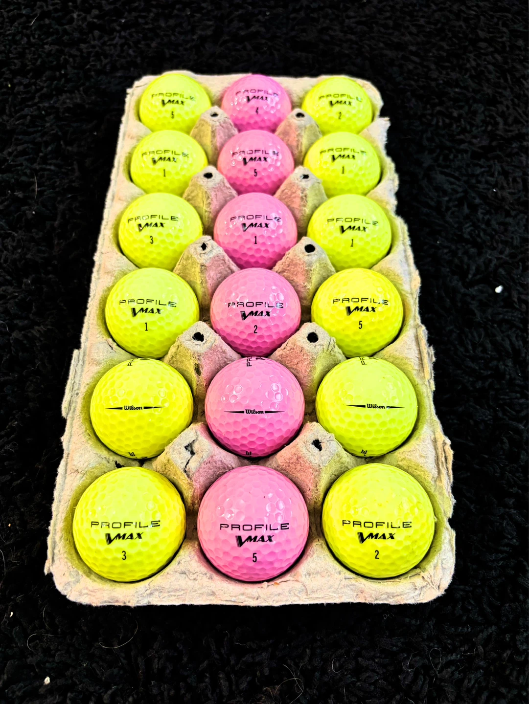 18 Wilson Profile VMax Coloured Golf Balls