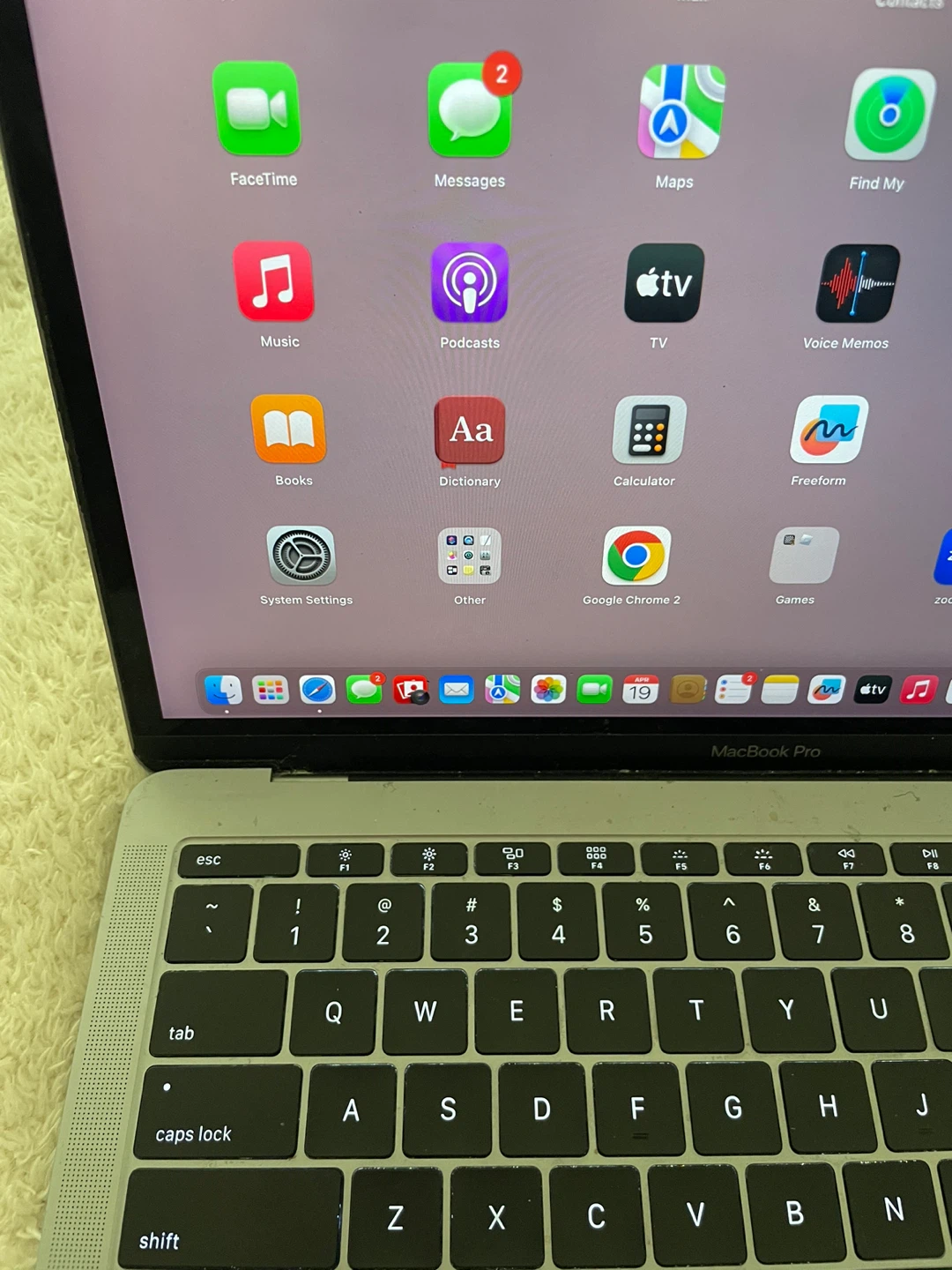 Apple MacBook Pro 13-inch 2017 - photo 3