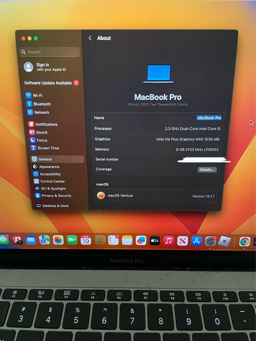Apple MacBook Pro 13-inch 2017 - photo 4
