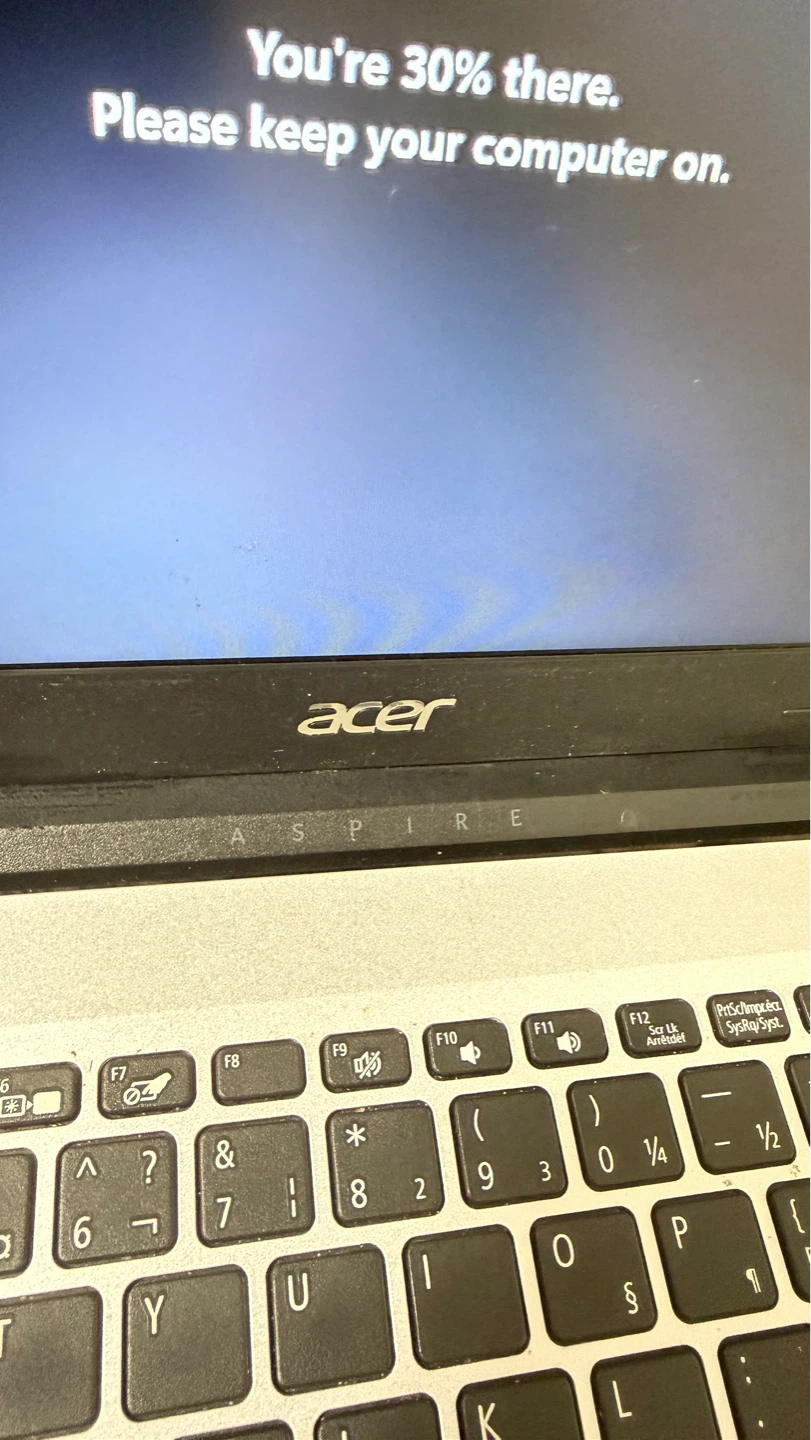 Acer Aspire 3 Laptop - photo 3