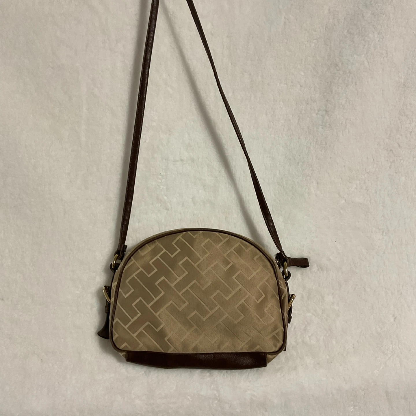 Tommy Hilfiger Crossbody Bag