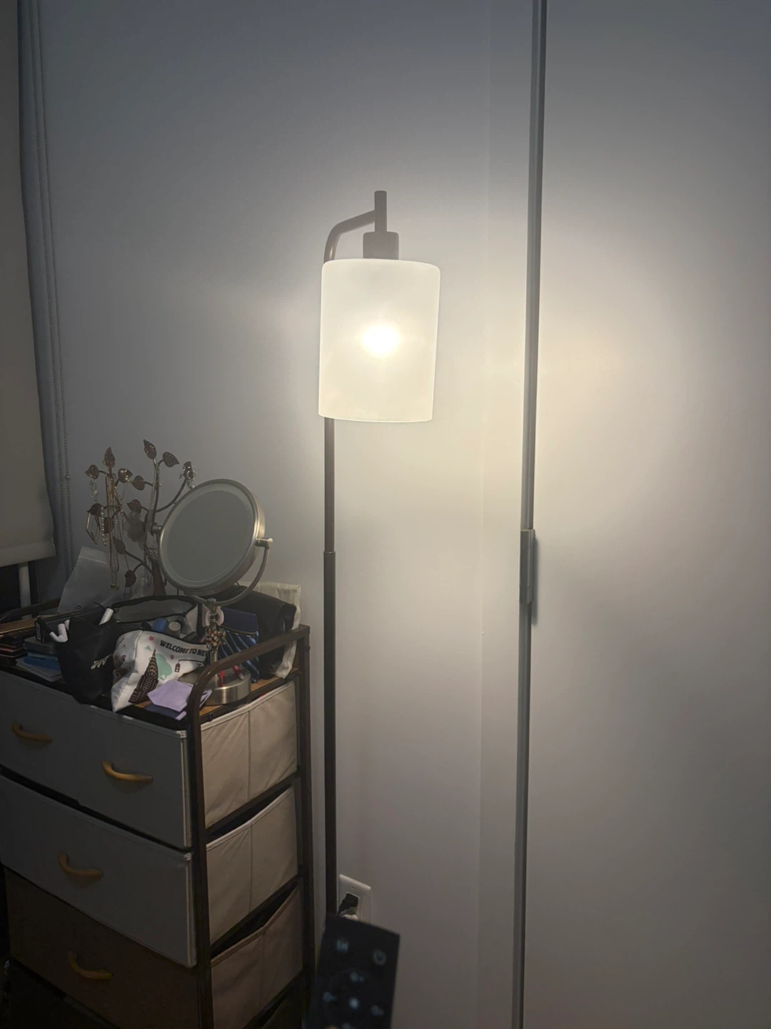 Floor Lamp with multiple light settings - photo 2