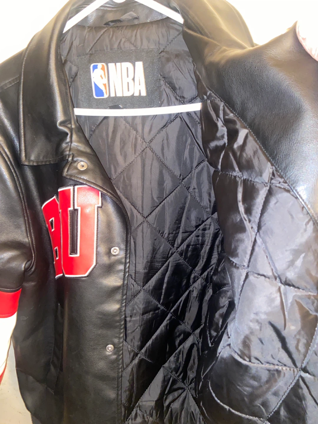 Chicago Bulls NBA Bomber Jacket - photo 2