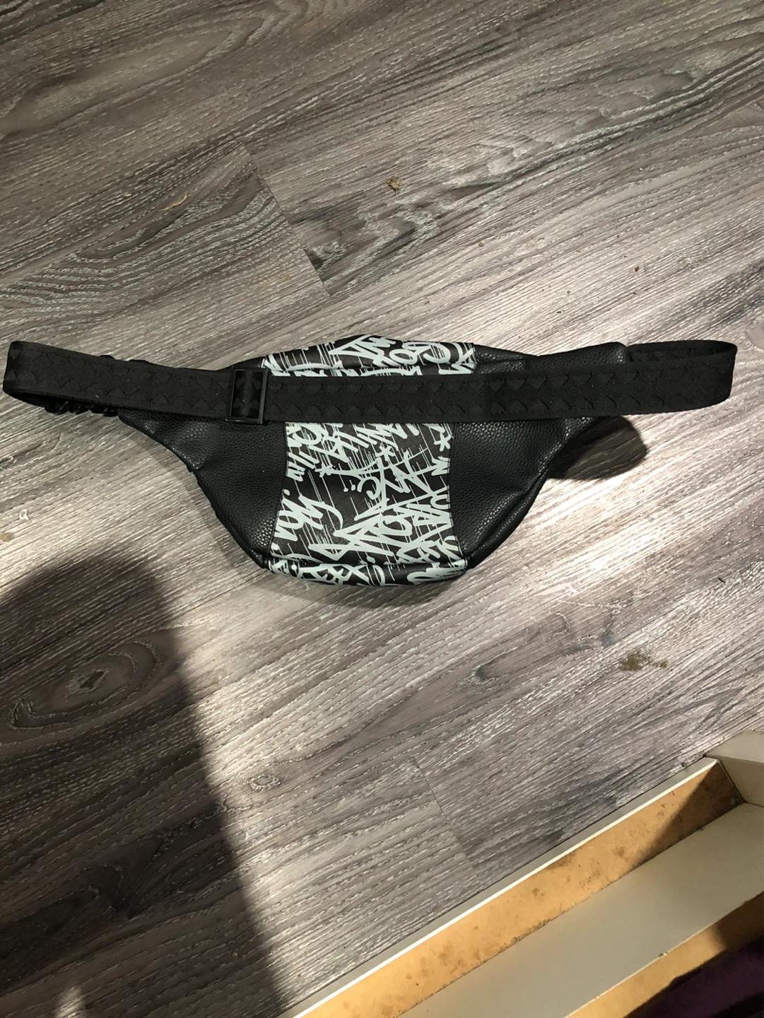 Sprayground Limited Edition Fanny Pack - photo 2