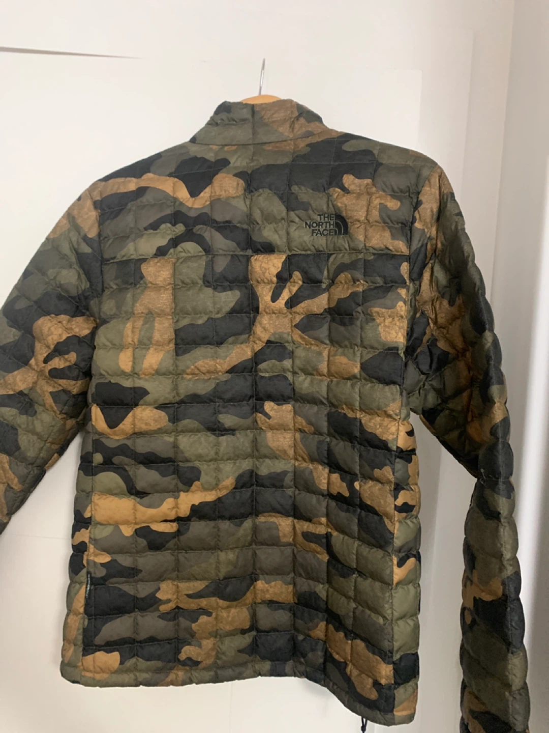 North Face camouflage jacket - photo 3