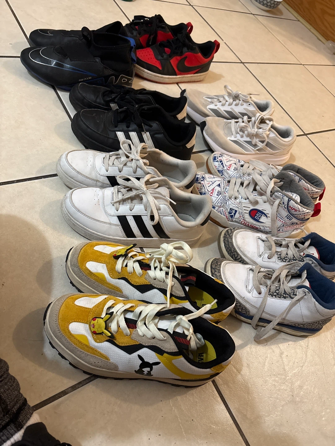 Assorted lot of men's and kids' sneakers - photo 3