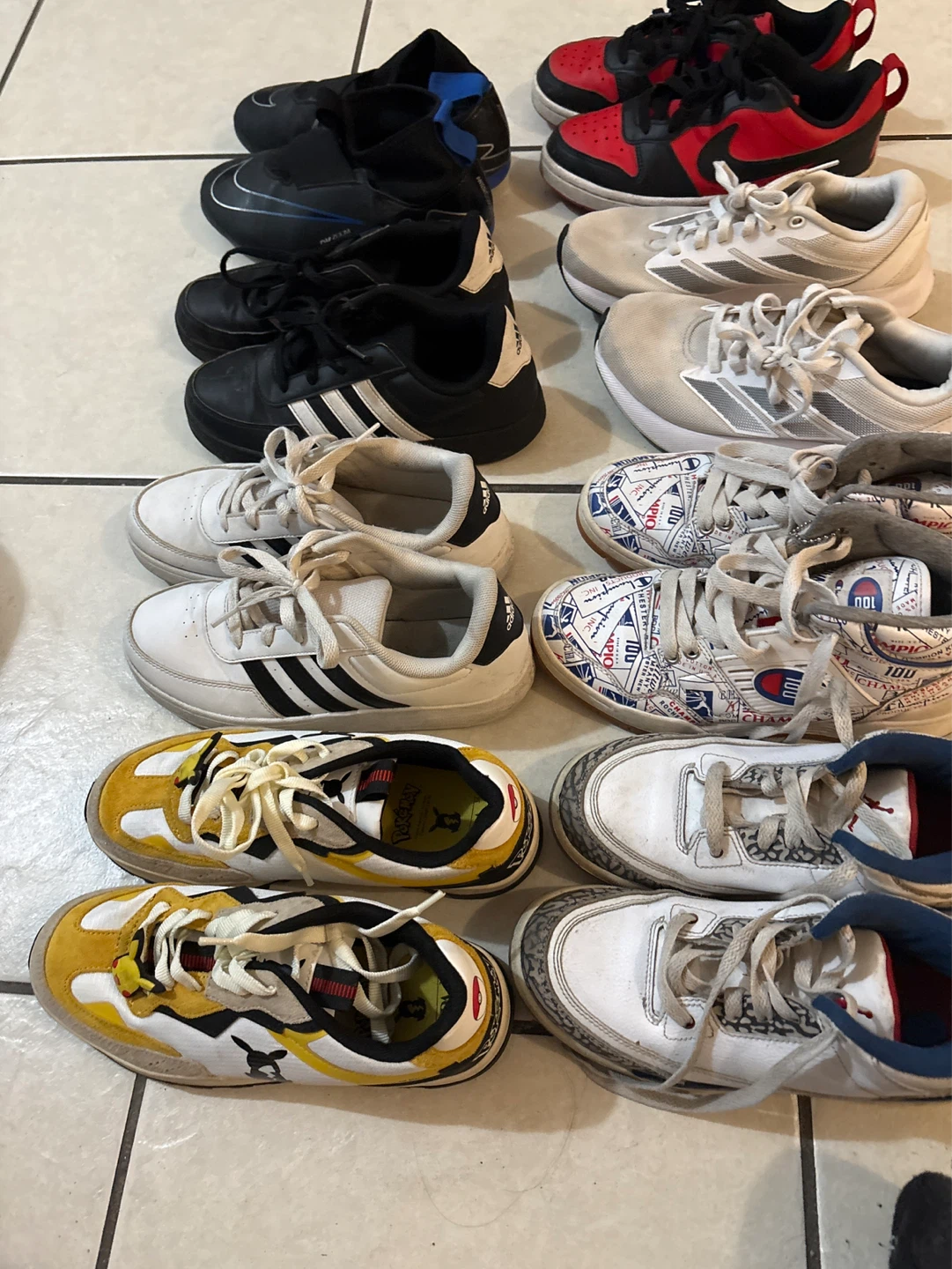Assorted lot of men's and kids' sneakers