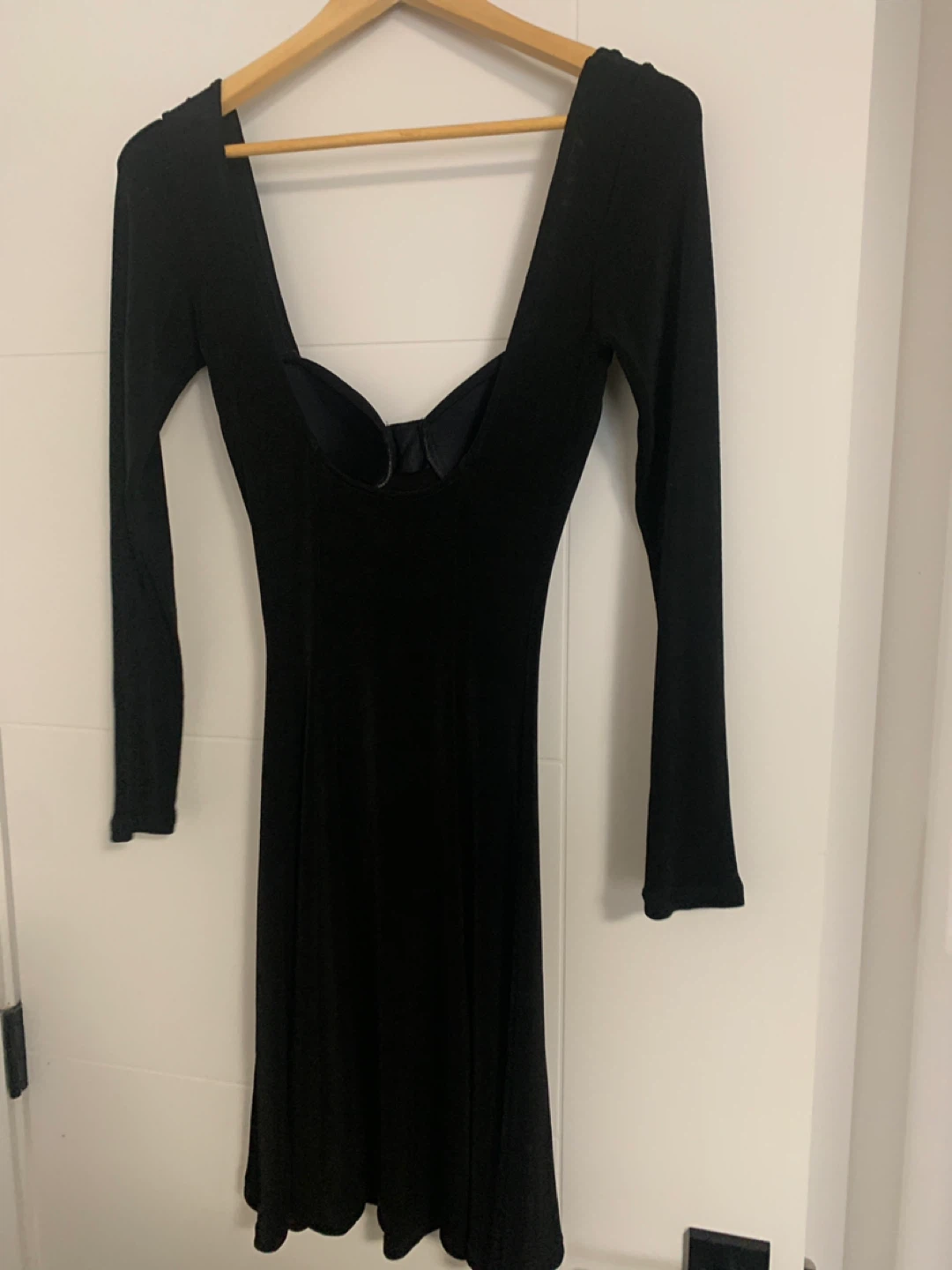 Le Château Black Long Sleeve Dress Size S/M - photo 2