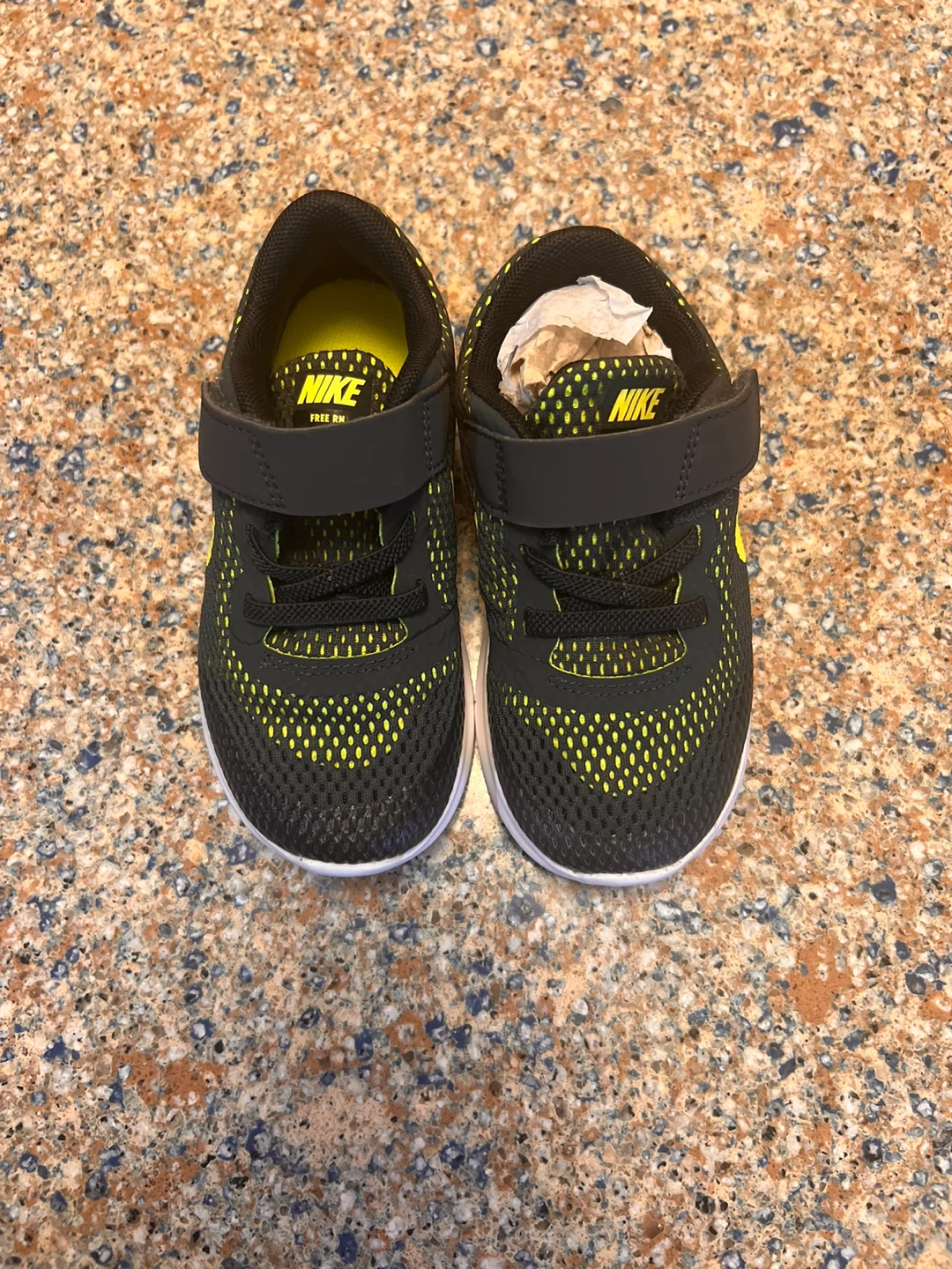 New Nike Free RN Toddler Shoes Black/Volt