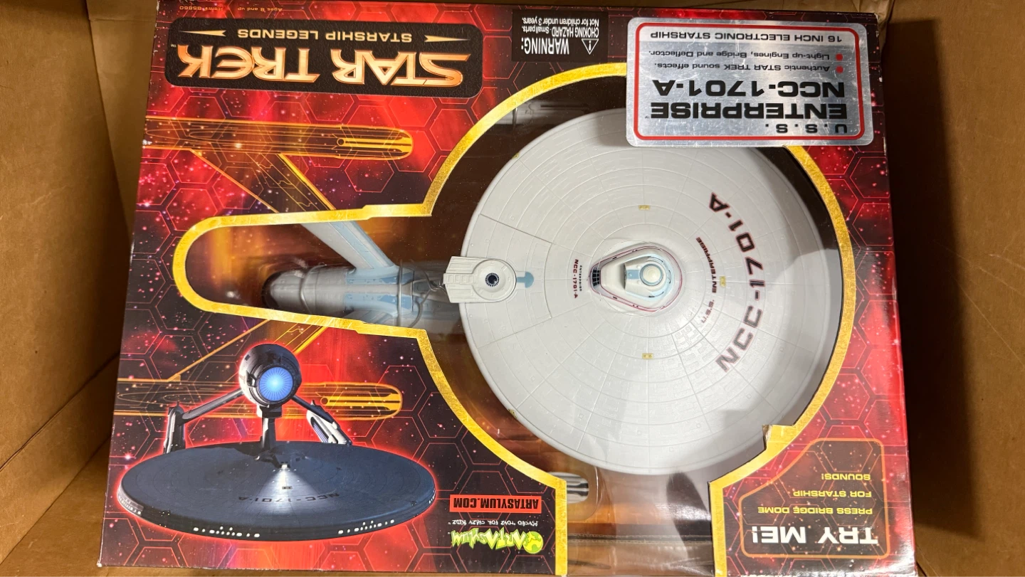 Star Trek Starship Legends  Starship - photo 2