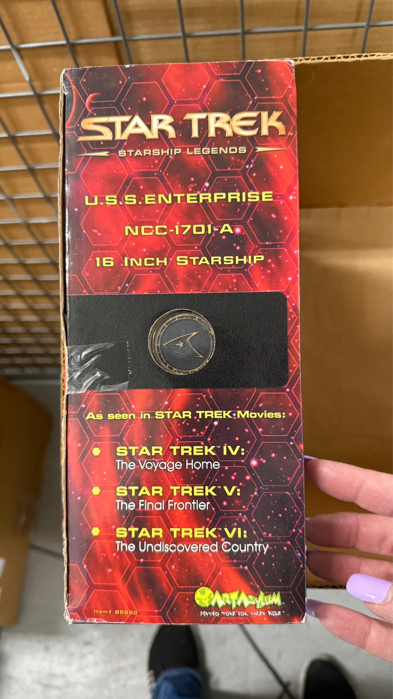 Star Trek Starship Legends  Starship - photo 3