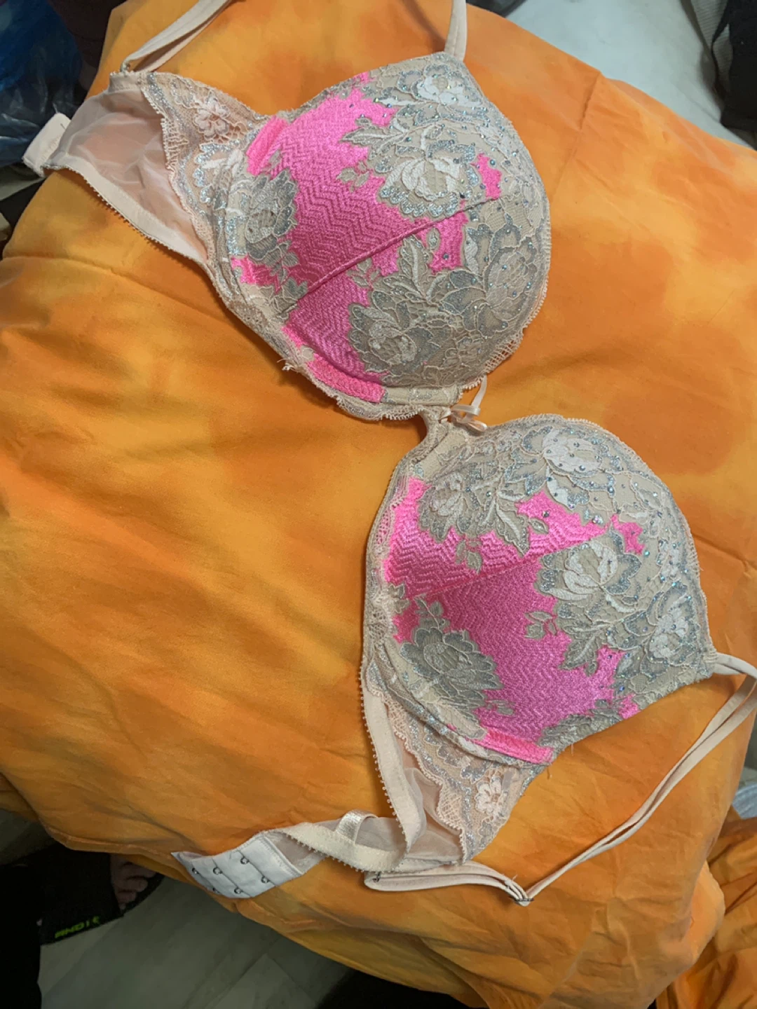 Victoria's Secret "Very Sexy" Push-Up Bra 34DD