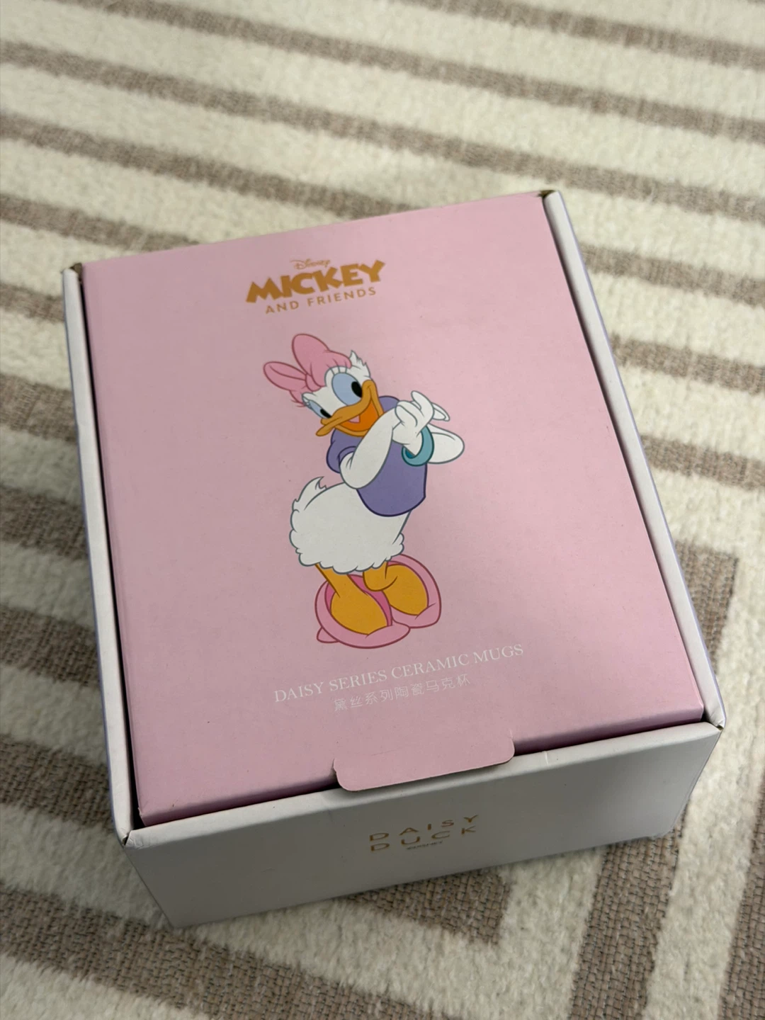 Disney Mickey and Friends Daisy Duck Ceramic Mug (only 1 left !) - photo 3