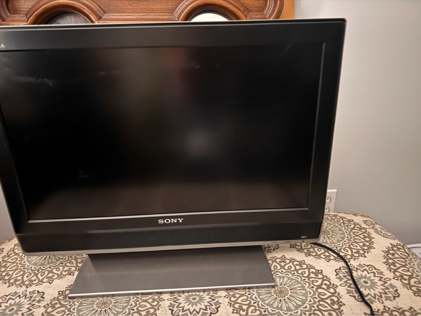 Sony KDL-26M4000 LCD TV